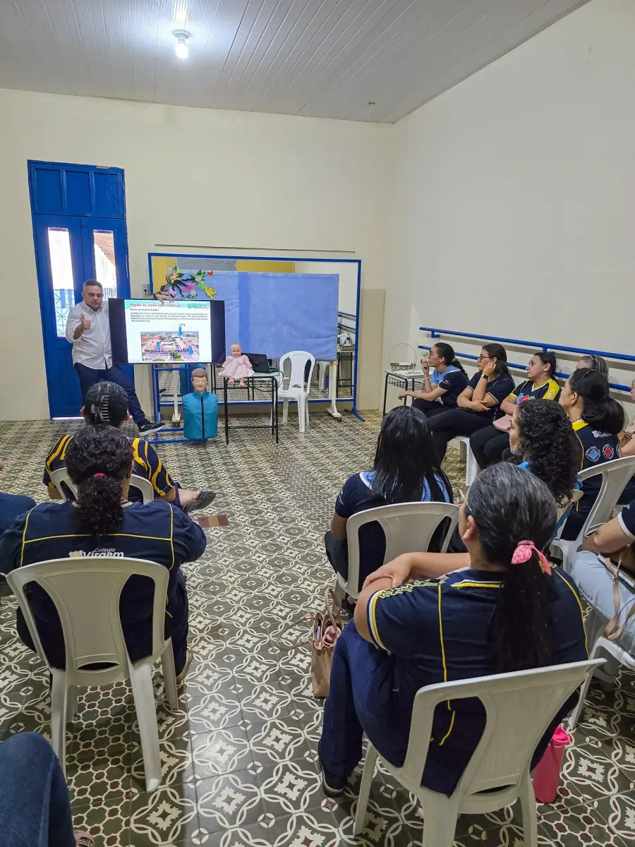 Palestra sobre Primeiros Socorros — Colégio Virgem Poderosa — imagem 2