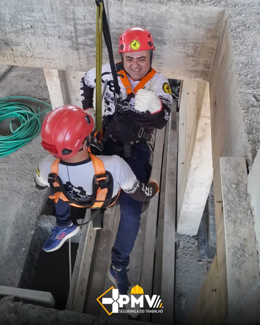 Reciclagem do Curso de Salvamento em Altura — Eng. Matheus Viana — imagem 10